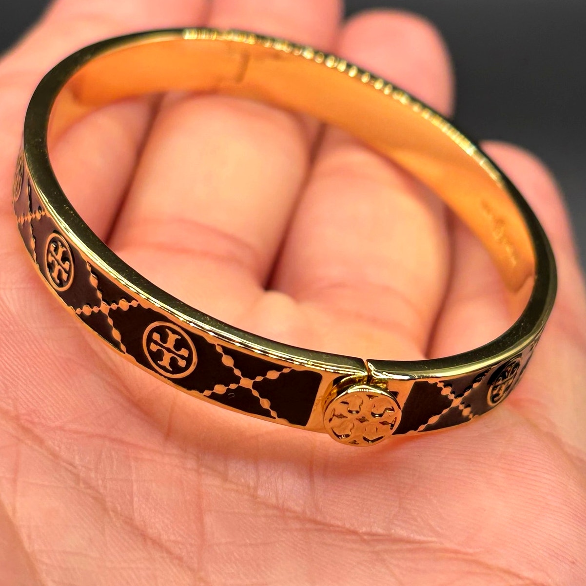 Tory Burch Icon Double T Black Gold Tone Hinged Women’s Bracelet NWT