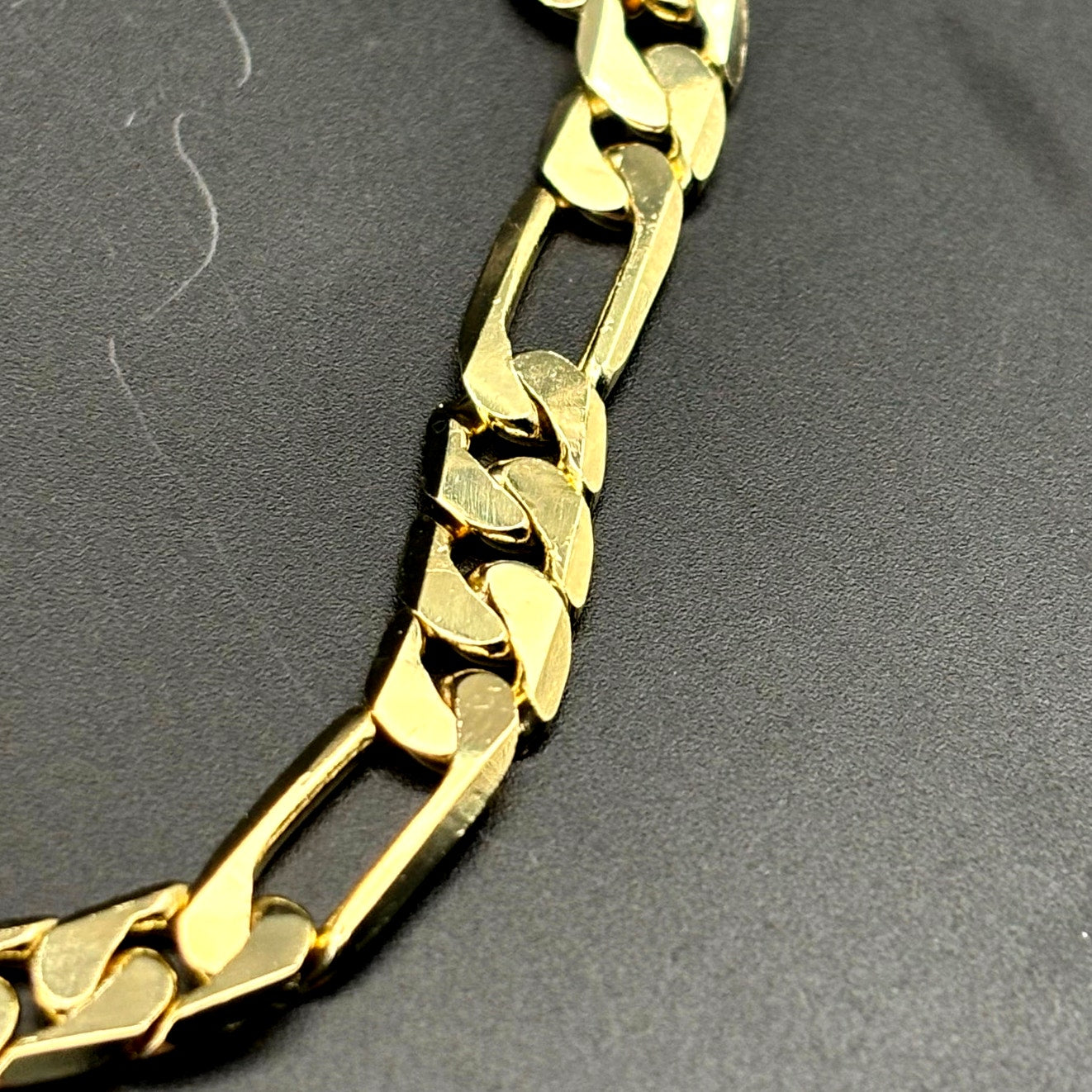 American Exchange Mens 18k Gold Plated Figaro Link 22" Inch Chain Necklace NWT