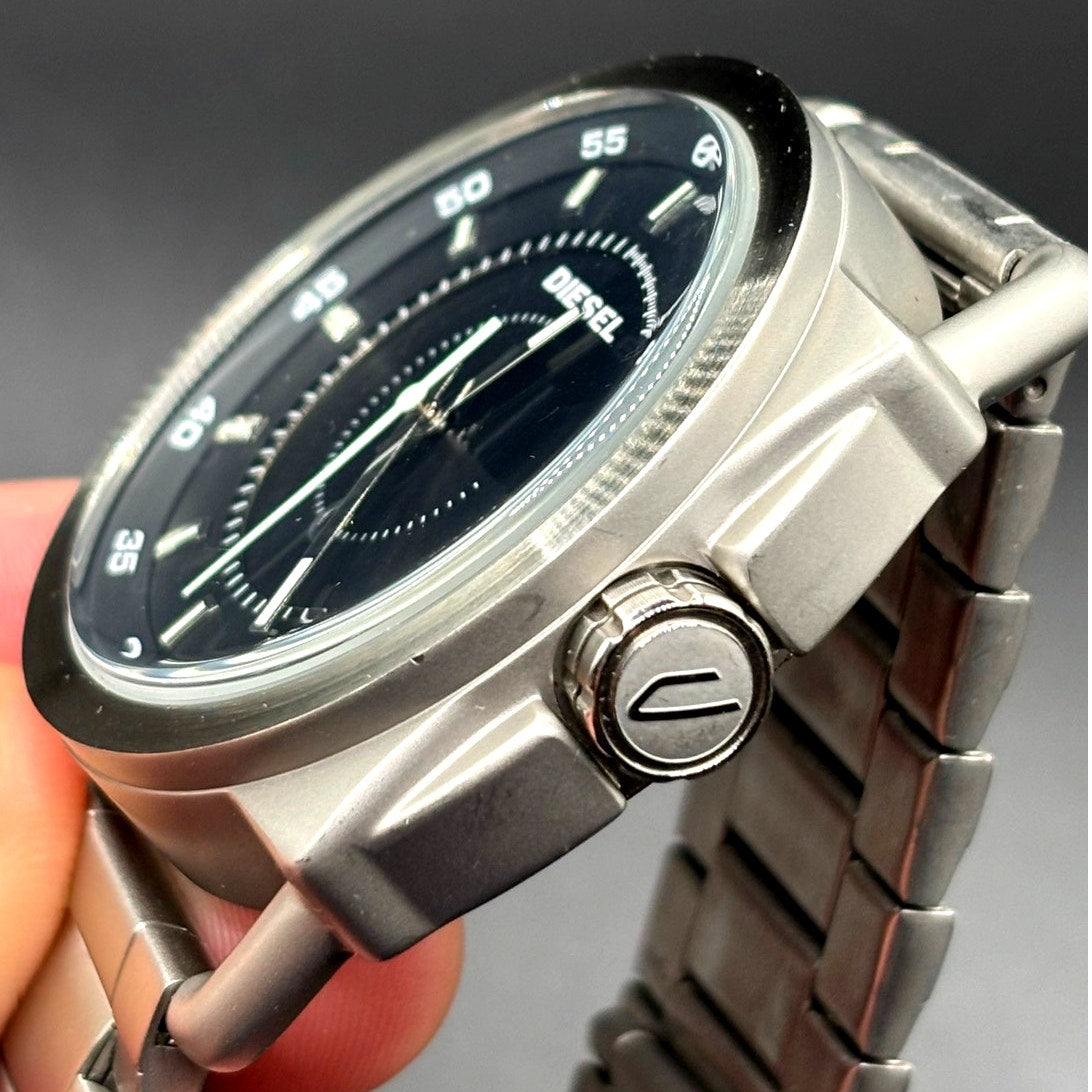 Diesel Descender DZ1579 Black Dial Stainless Steel Men’s Watch
