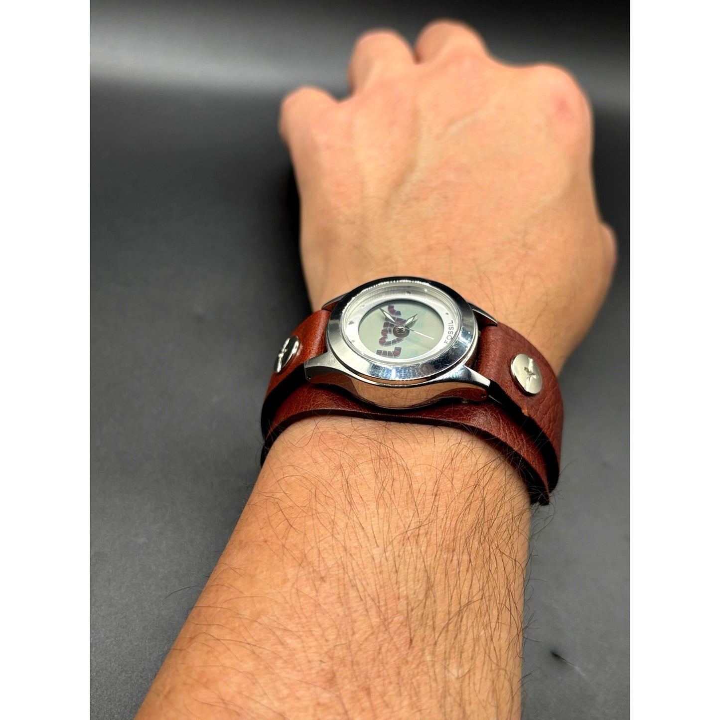Fossil Big Tic JR8260 Love Rainbow Heart Animated Y2K Leather Vintage Watch