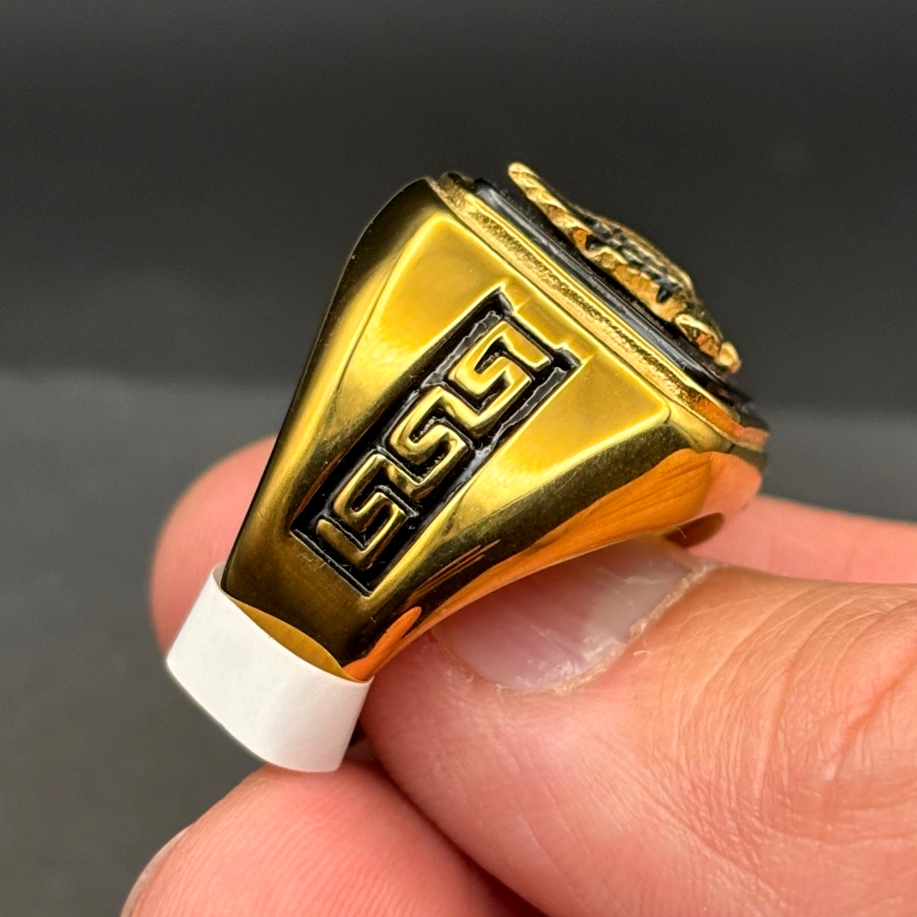 Blackjack BJZ03G Mens Onyx Eagle Ring 18K Gold Plated Stainless Steel NWT