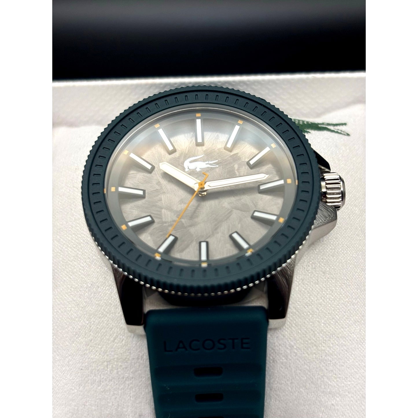 Lacoste Highkey 2011358 Men’s Green Silicone Strap Quartz Watch NIBWT