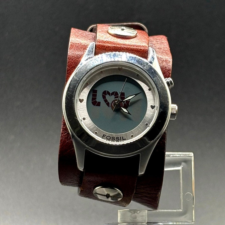 Fossil Big Tic JR8260 Love Rainbow Heart Animated Y2K Leather Vintage Watch