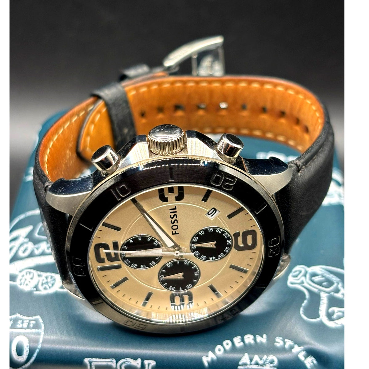 Fossil BQ2165 Chronograph Cream Dial Black Leather Men’s 45mm Watch