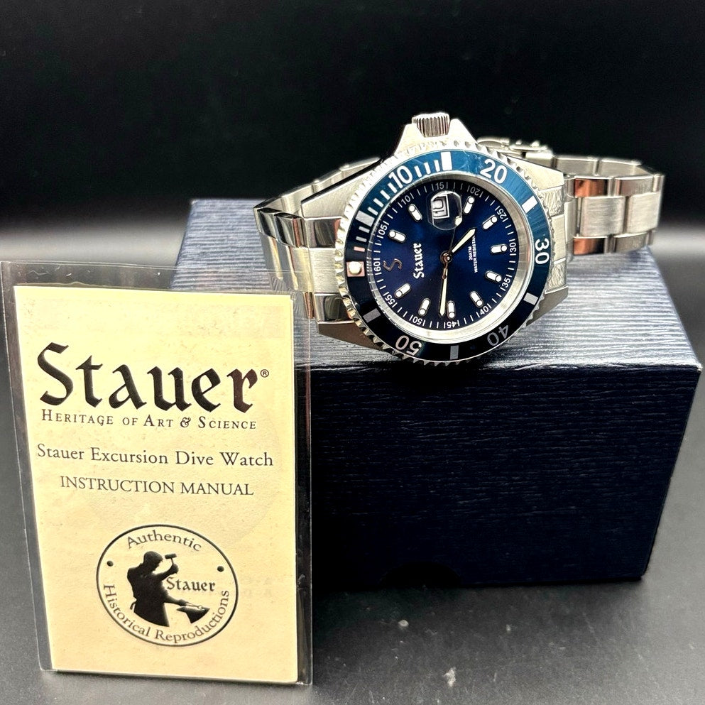Stauer 29221 Excursion Dive Blue Dial 20 ATM Stainless Steel Date Men's Watch