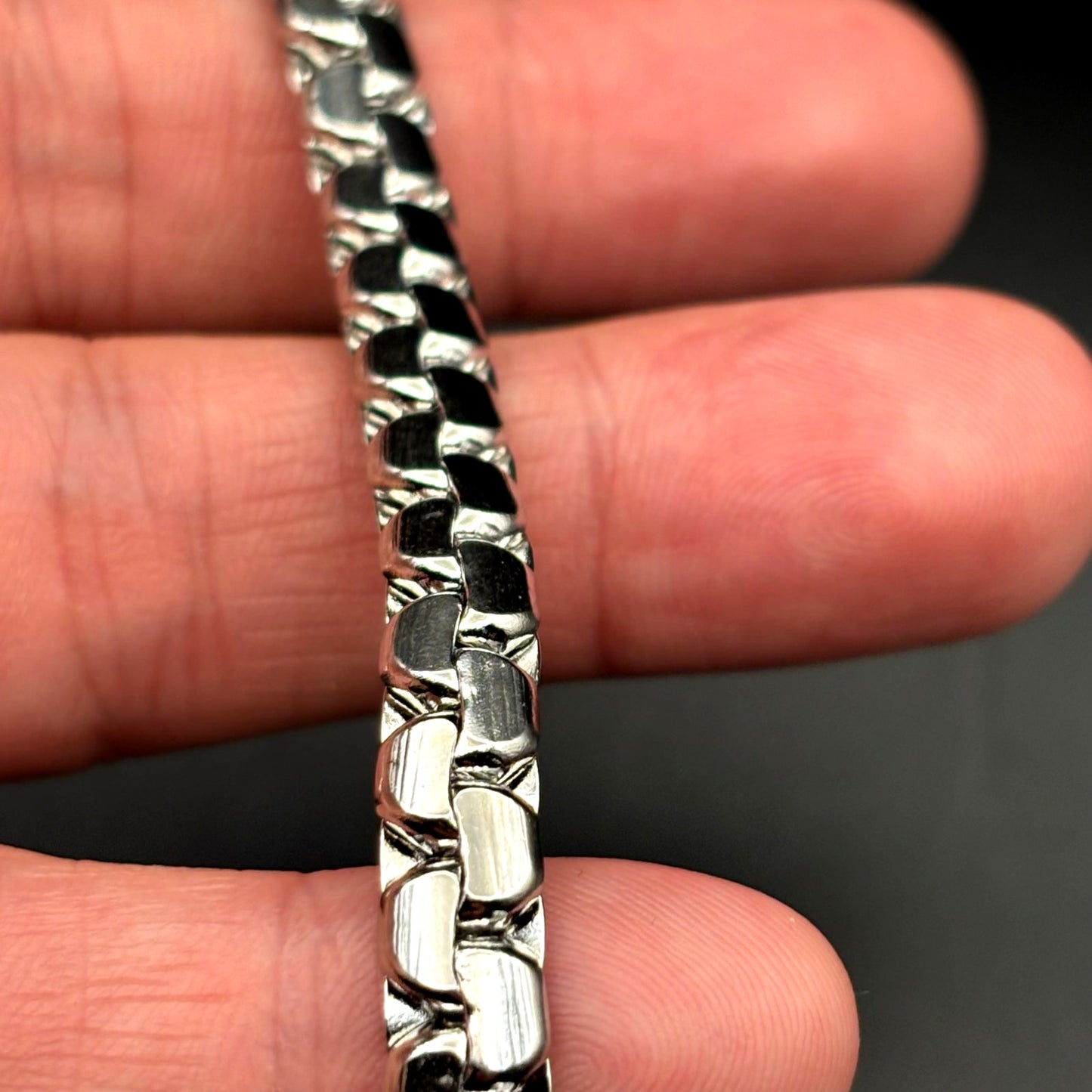 SteelTime Men's Stainless Steel Silver Plated  Fluted Link Necklace 24 Inch NWT