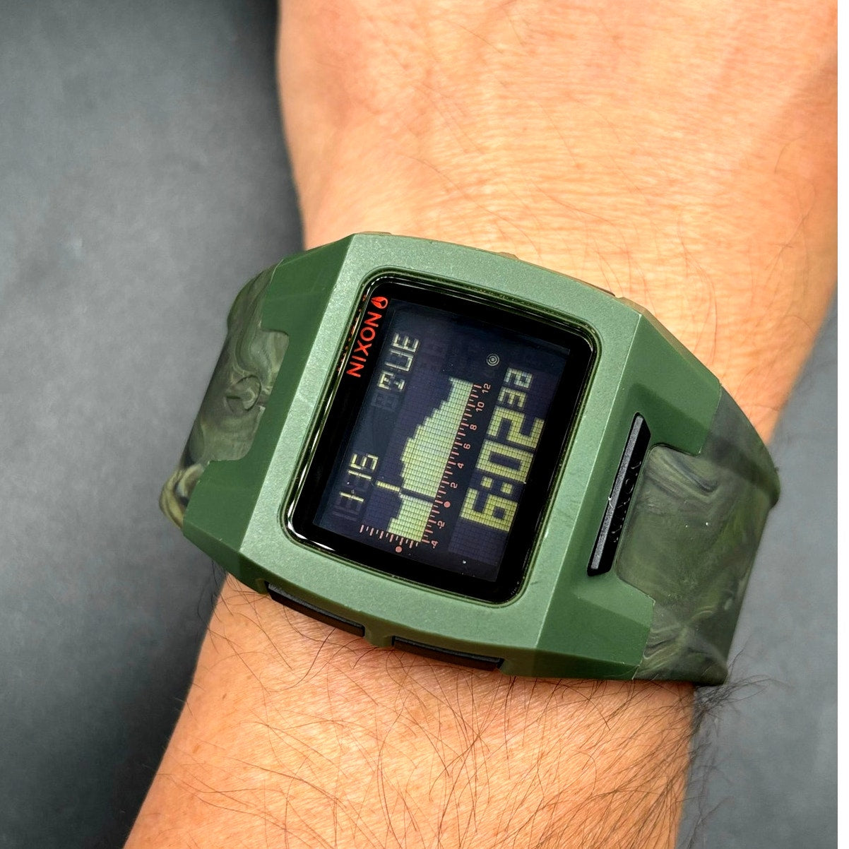 Nixon Lodown II Green Camo Digital Tide Watch Surf 100M