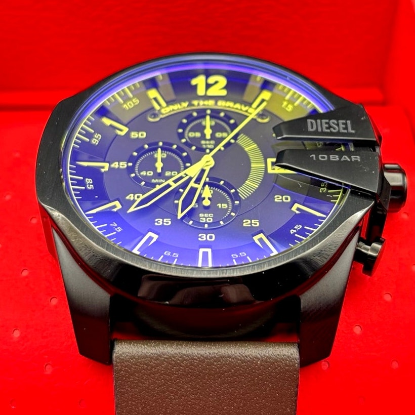 Diesel DZ4401 Mega Chief Men’s Chrono Blue Yellow Dial Brown Leather Watch NIBWT