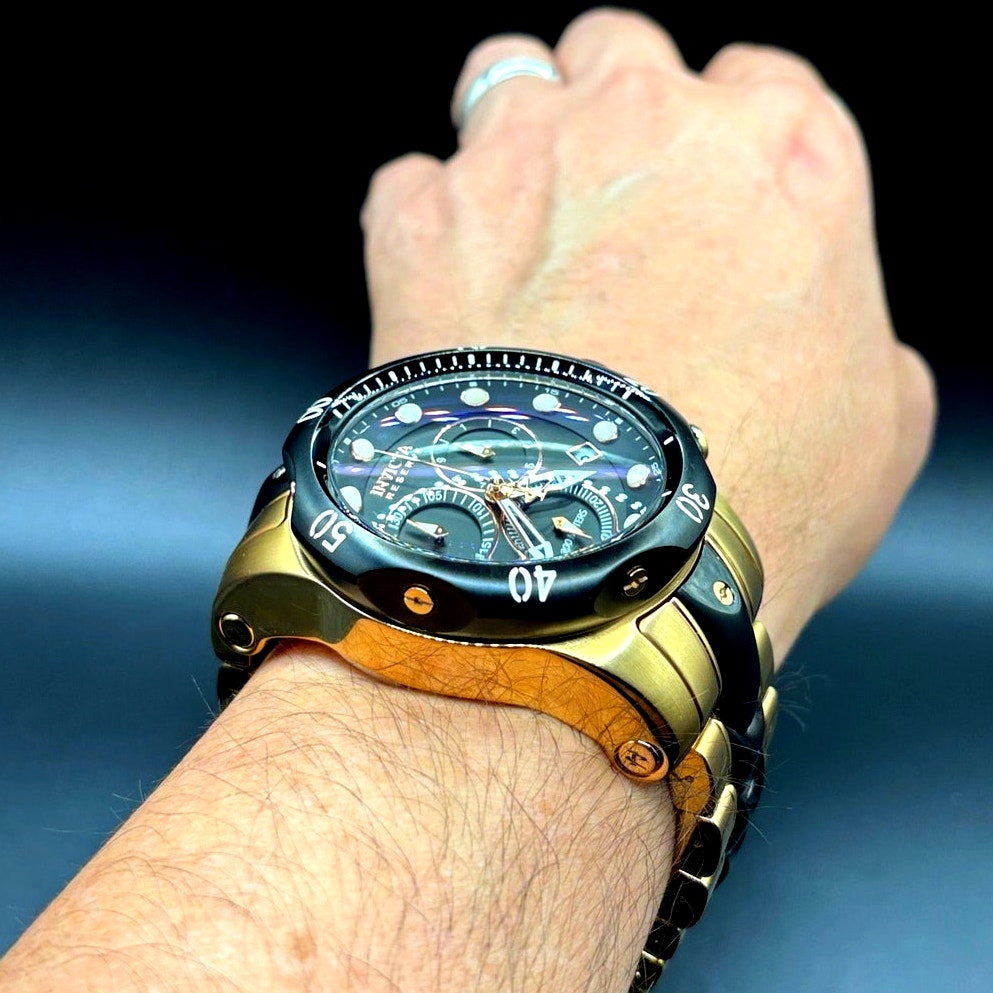 Invicta Reserve Venom 5728 Chronograph Swiss Made 53mm 18K Rose Gold Men’s Watch