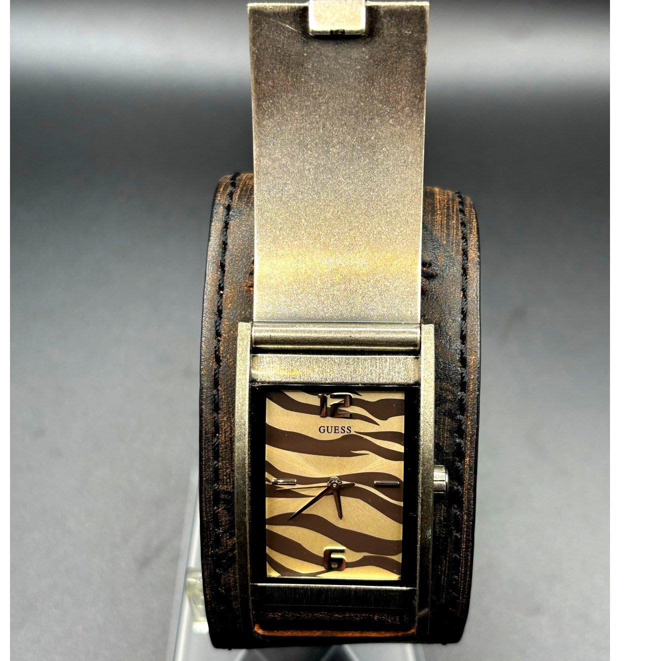 Vintage GUESS G55342L Armored Tiger Leather Cuff Flip Cover Y2K Watch