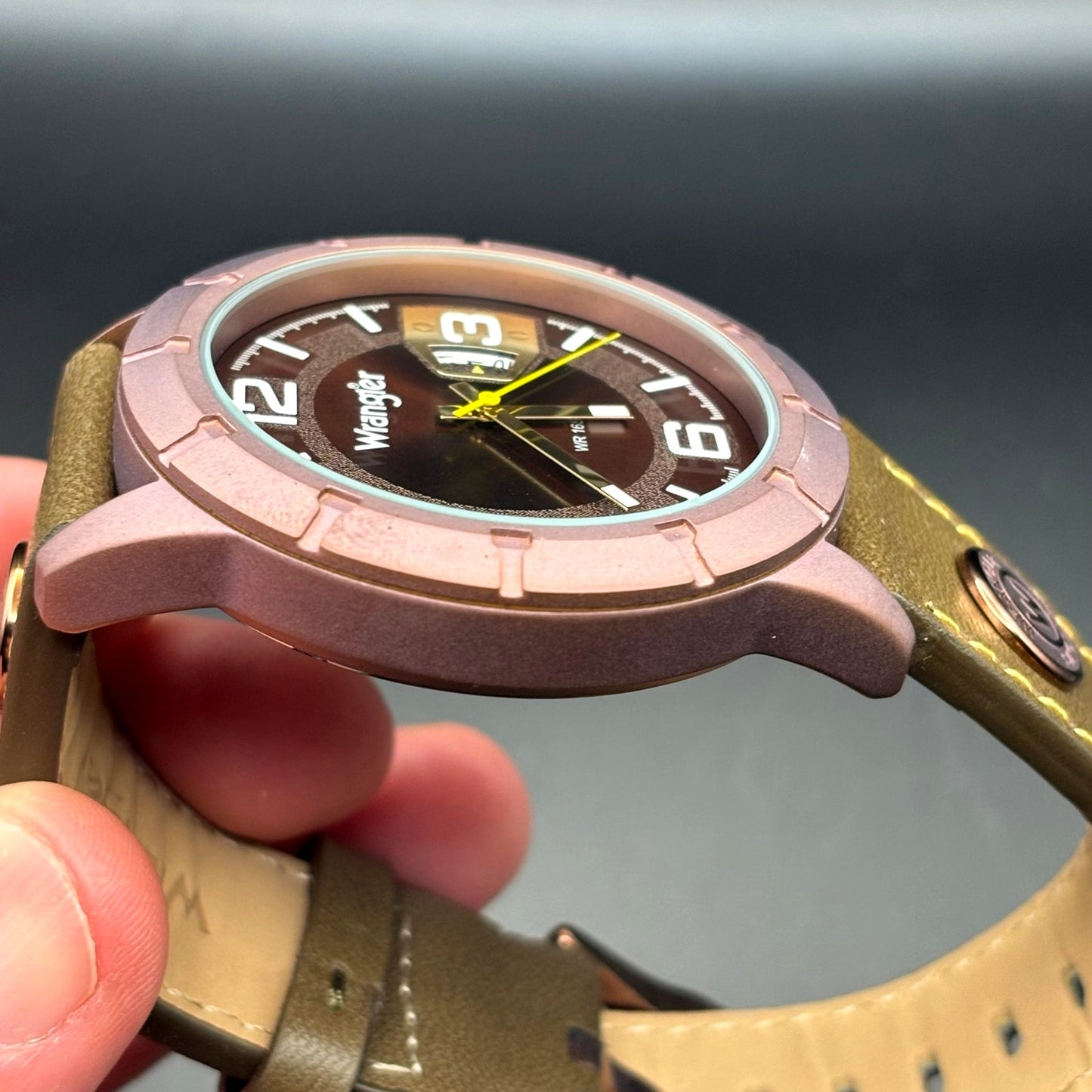 Wrangler WRW5001-5BR Men’s Purple Dial Watch Olive Brown Leather Strap NIBWT