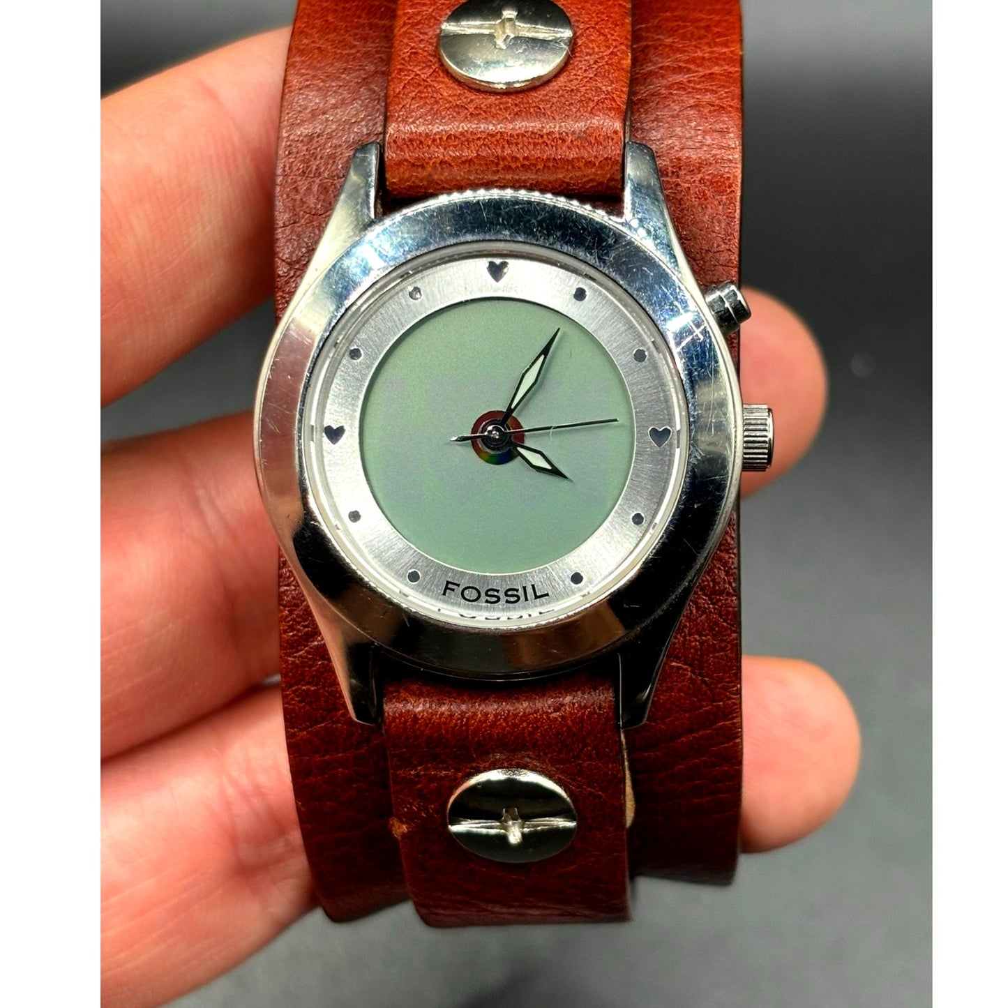 Fossil Big Tic JR8260 Love Rainbow Heart Animated Y2K Leather Vintage Watch