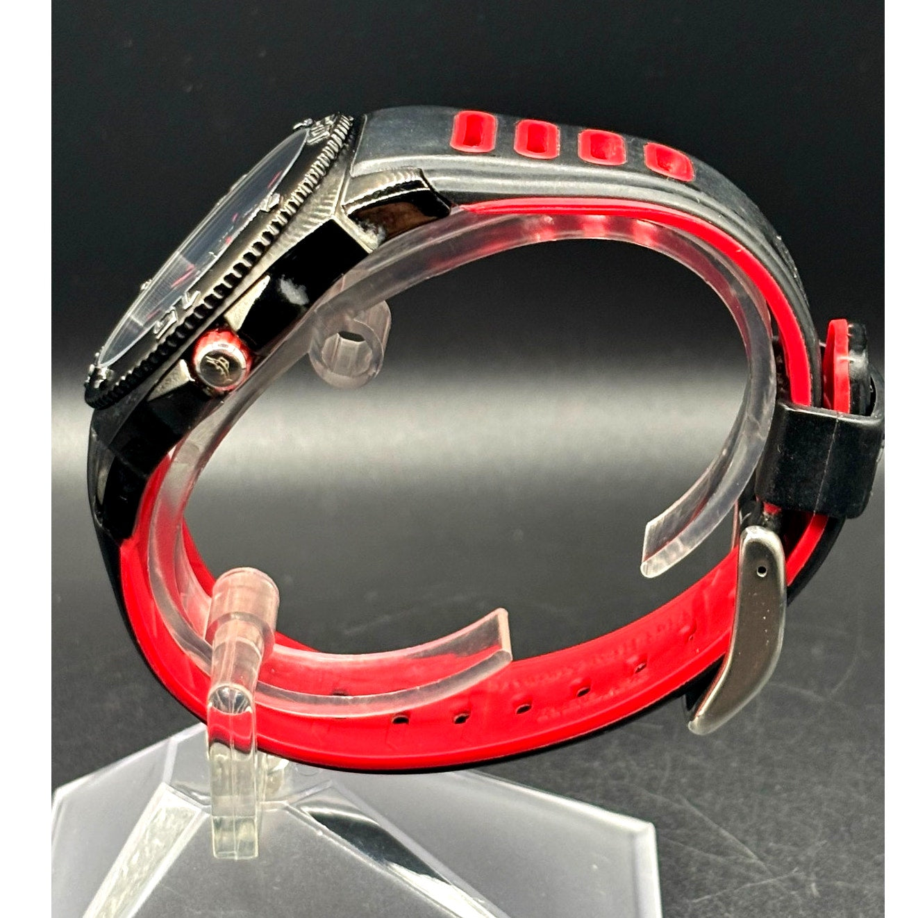 Tommy Bahama Relax TBRLX1033-A126 Reef Diver Black Red Silicone Men’s Watch