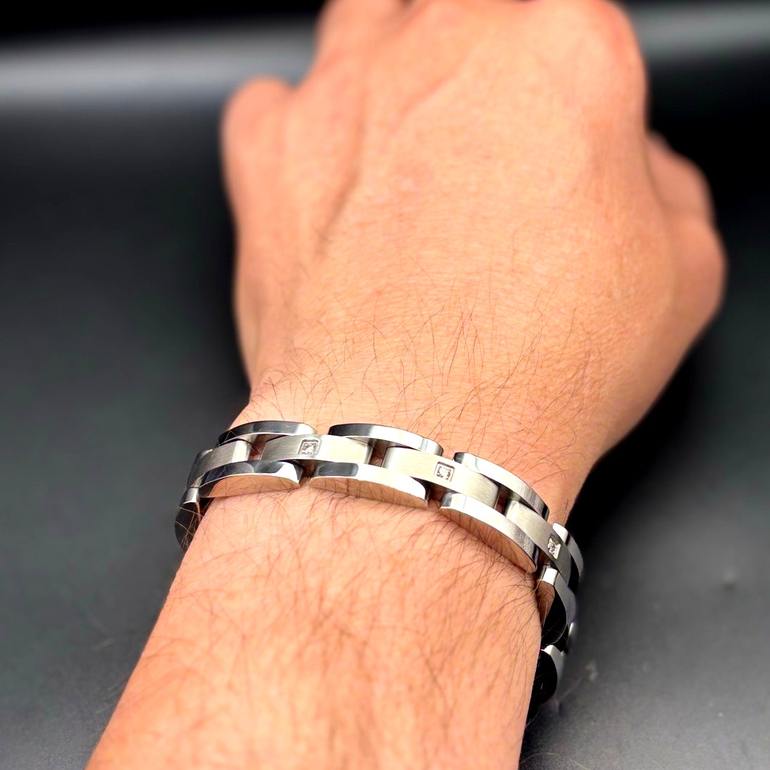 Blackjack BJB49T Men's Curved Link Stainless Steel Bracelet Cubic Zirconia NIBWT