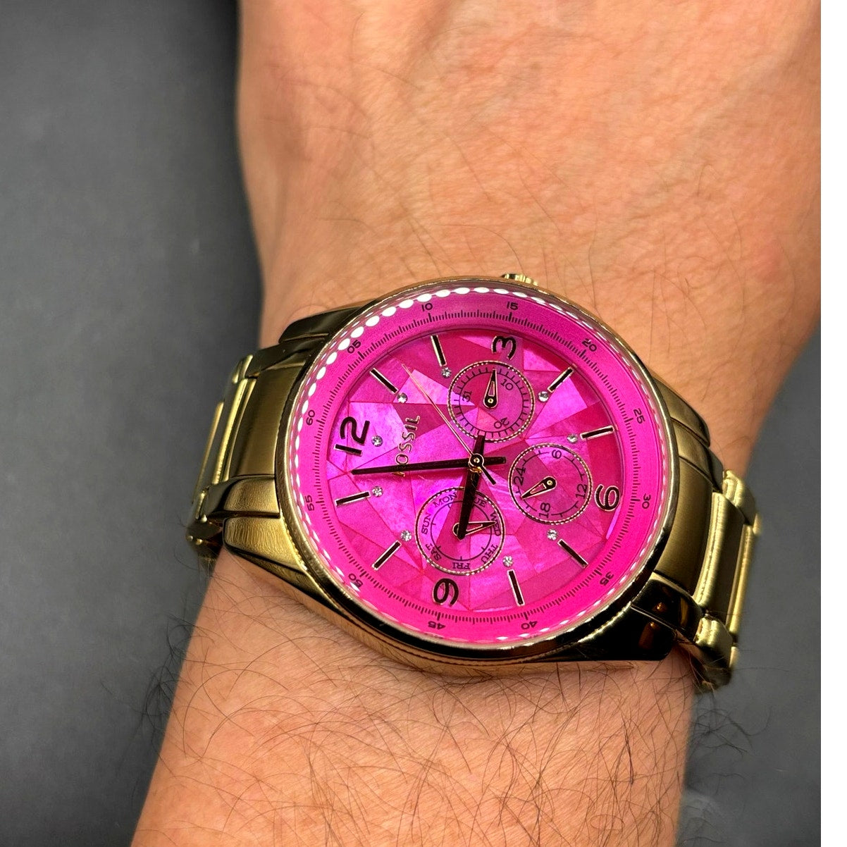 FOSSIL BQ1682 Stella Collection Hot Pink Dial Golden Bracelet Women's Watch