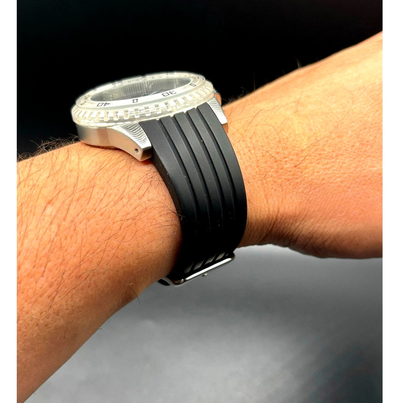 GUESS W85027G3 Men's Multifunction Clear Bezel Black Silicone Strap 44mm Watch