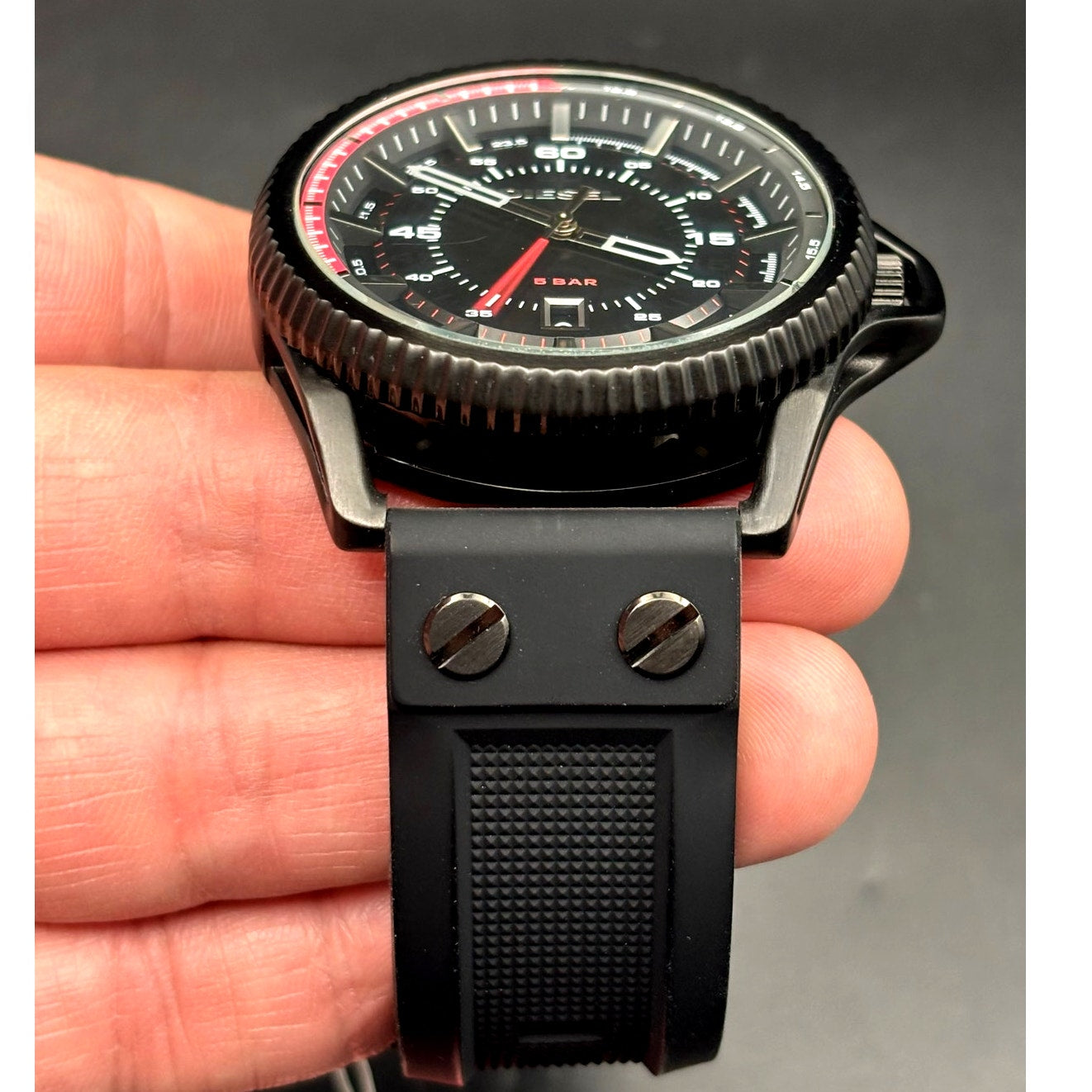 Diesel DZ1760 Rollcage Men’s Quartz Watch Black Dial Silicone Strap 46mm NIBWT