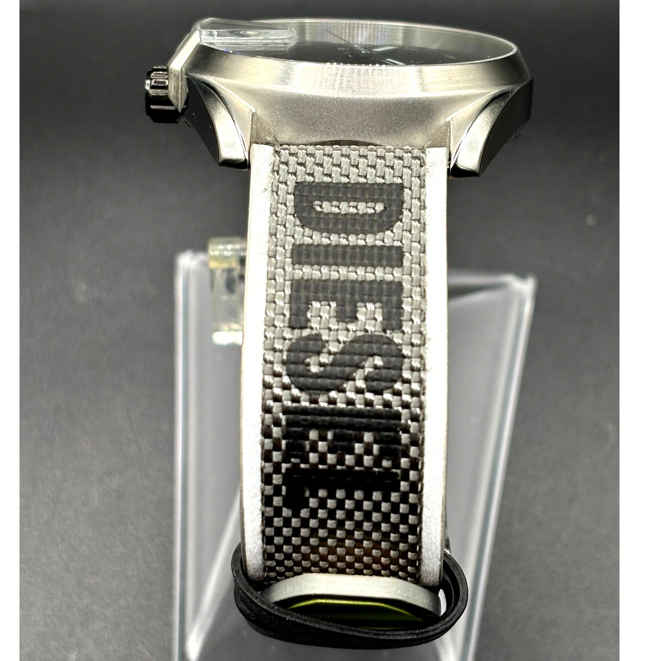 Diesel MS9 DZ1902 44mm Iridescent Black Nylon Strap Men’s Watch NIB