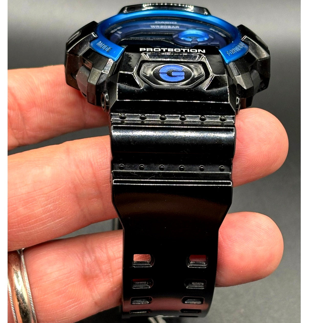 Casio G-Shock G-8900A-1 Glossy Black Blue Dial Digital Men’s Watch 200M NIBWT