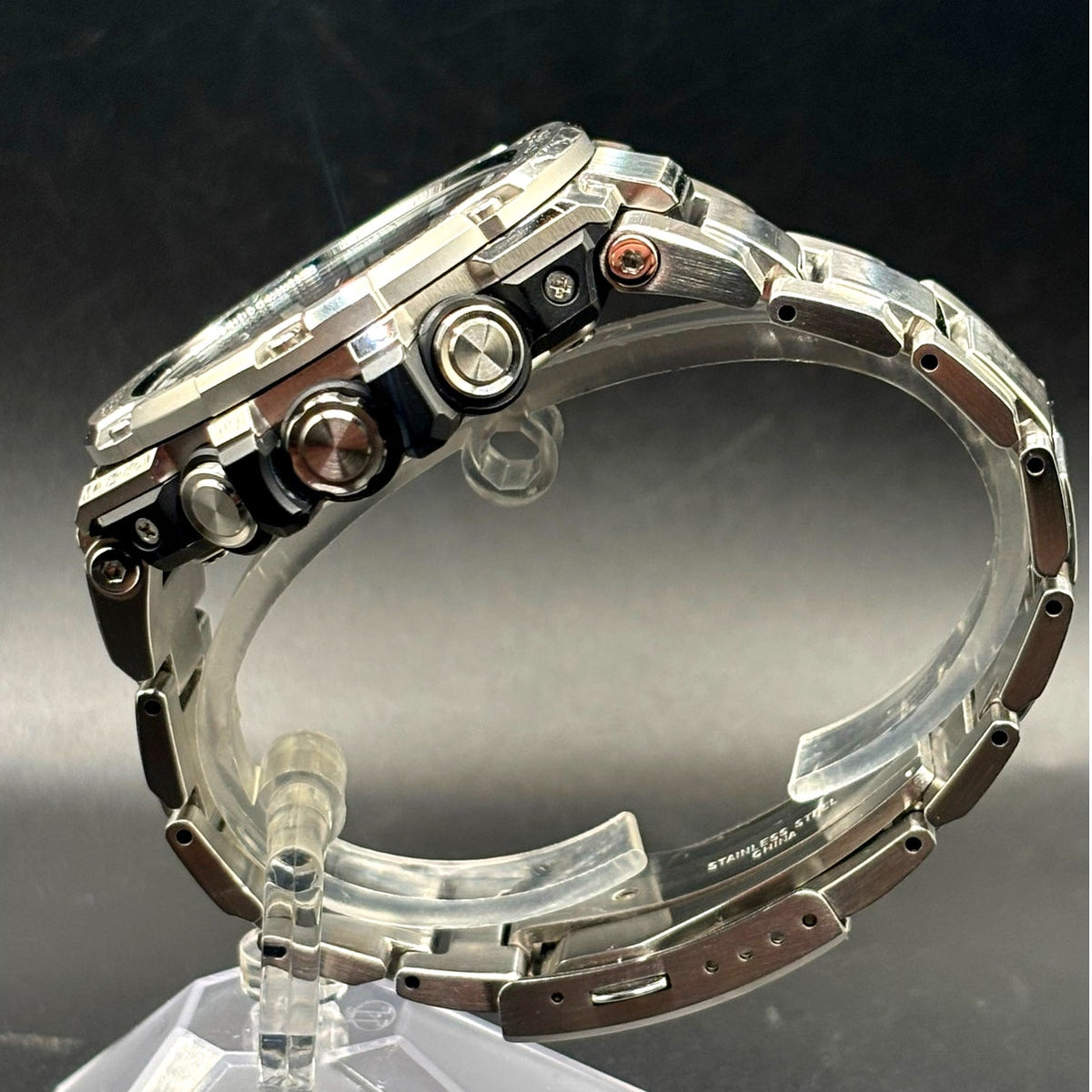 Casio G-Shock G-Steel GST-B100D-1A Tough Solar Bluetooth 200M Steel 53mm Watch
