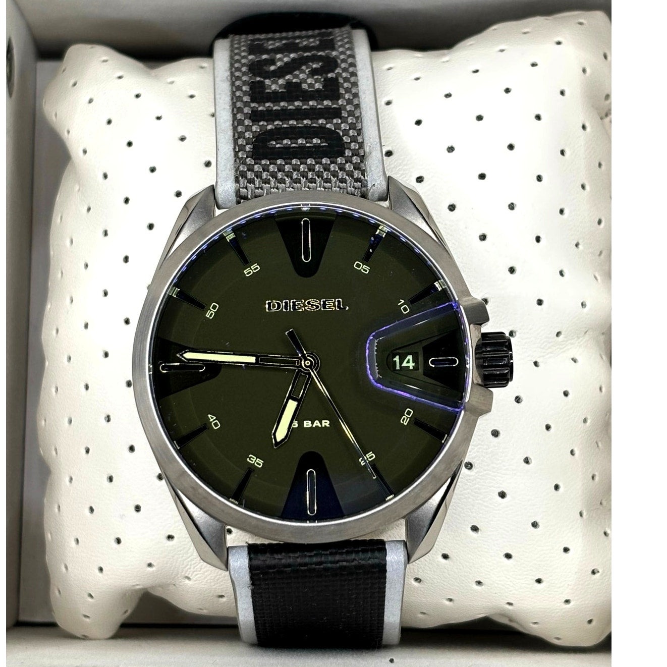 Diesel MS9 DZ1902 44mm Iridescent Black Nylon Strap Men’s Watch NIB