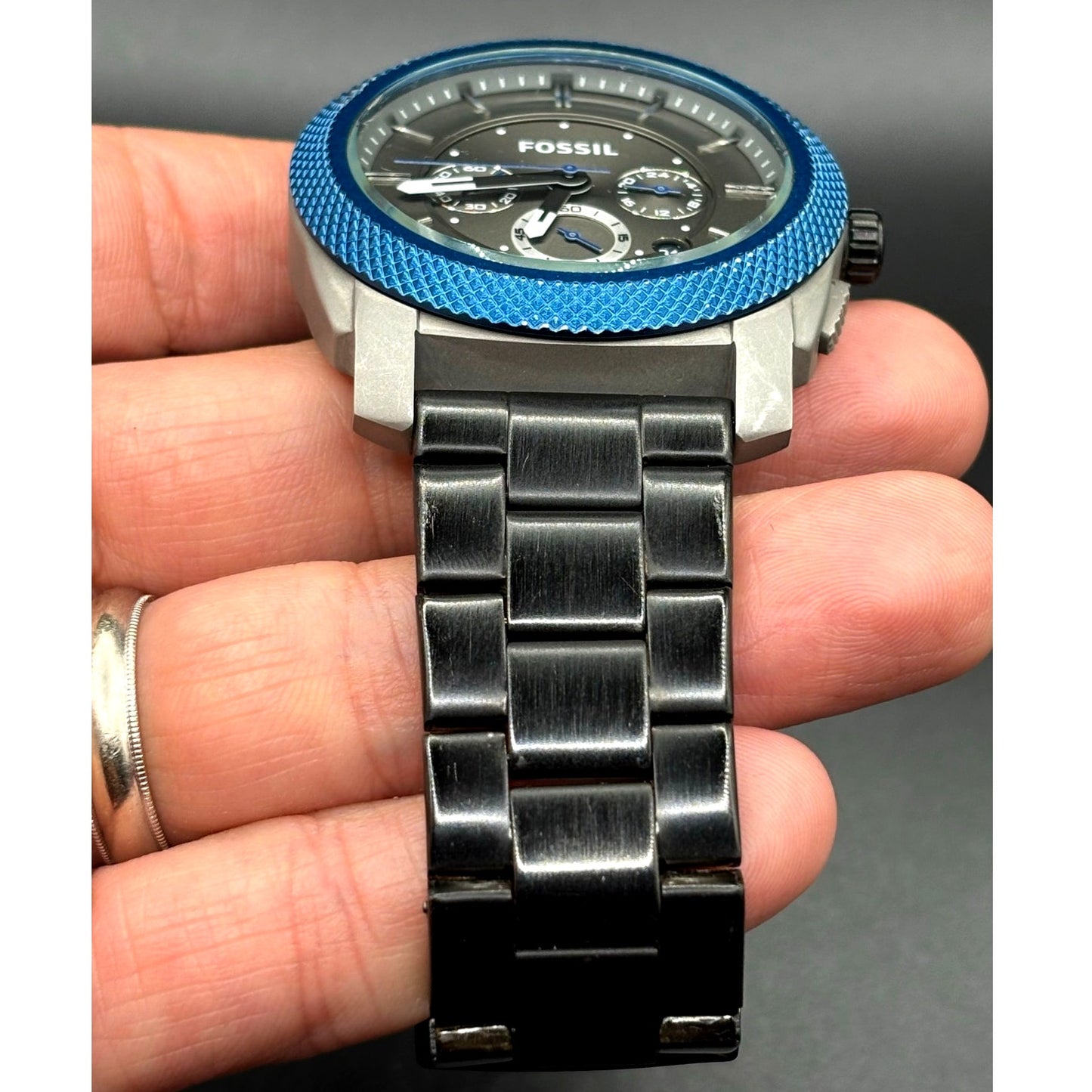 Fossil Machine FS4659 Men’s Chronograph Blue Bezel Gray Dial Black IP Watch