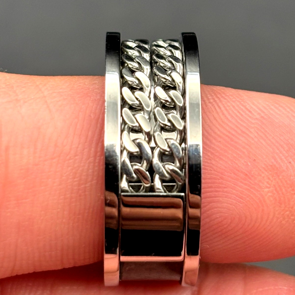 Blackjack BJR89W Men’s Stainless Steel Carbon Fiber Double Curb Link Ring SZ#10