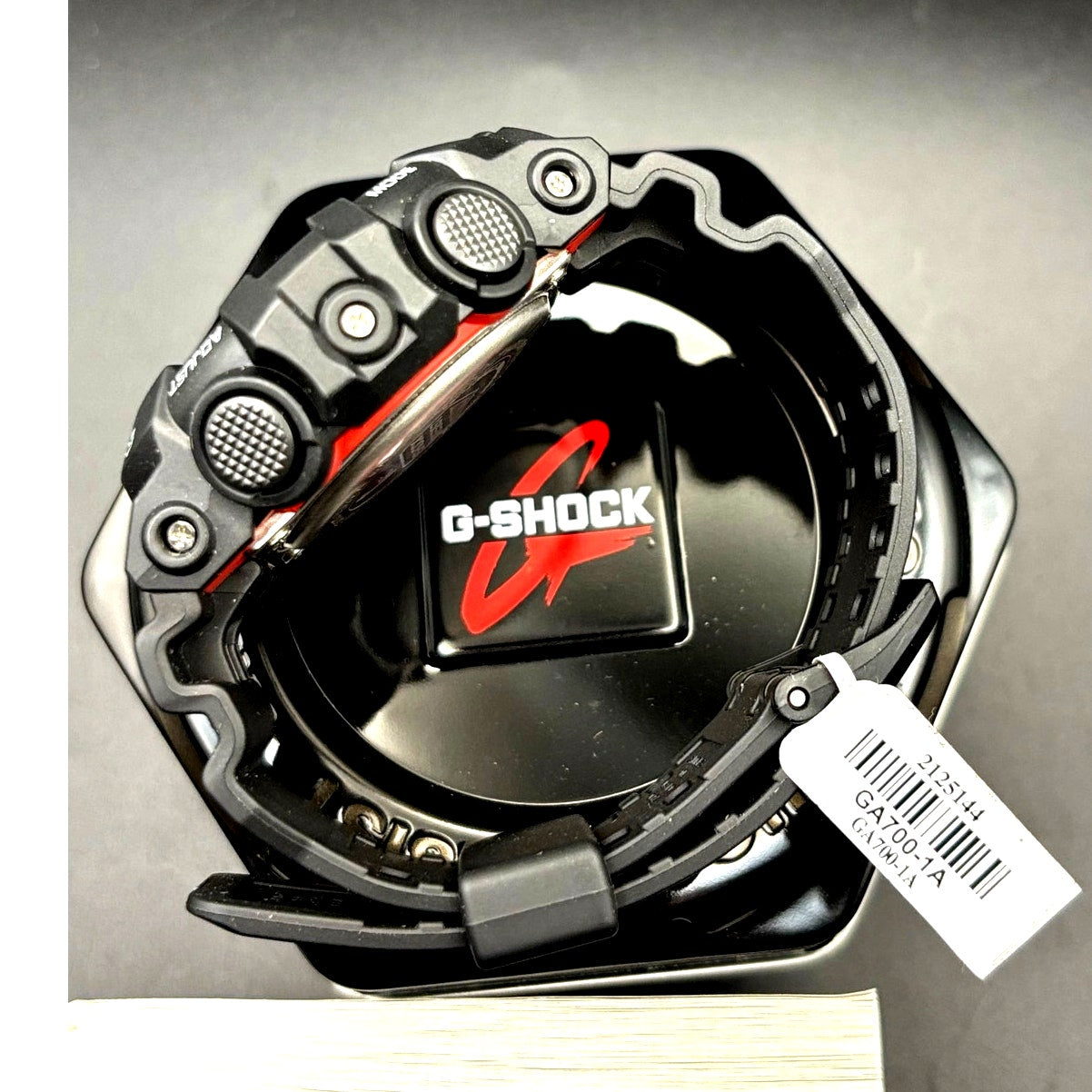 Casio G Shock GA700-1A Men’s Black Red Analog Digital 200M NIBWT