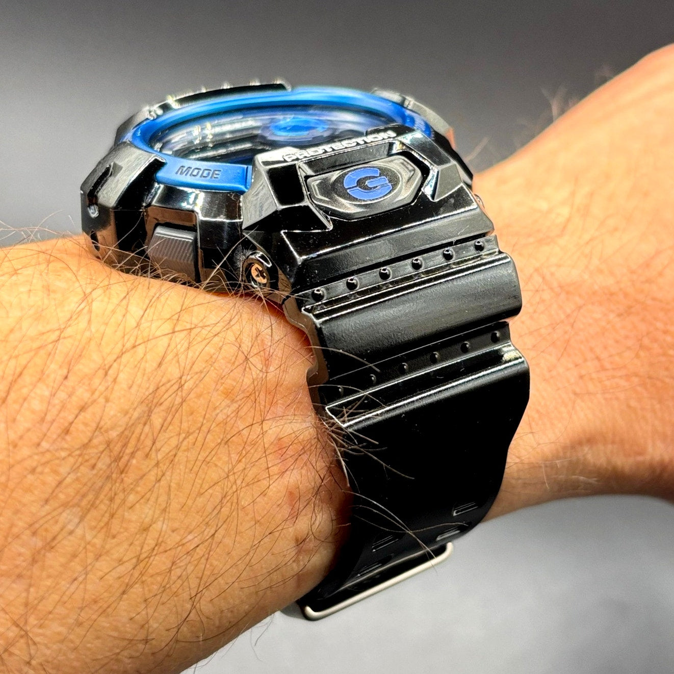 Casio G-Shock G-8900A-1 Glossy Black Blue Dial Digital Men’s Watch 200M NIB