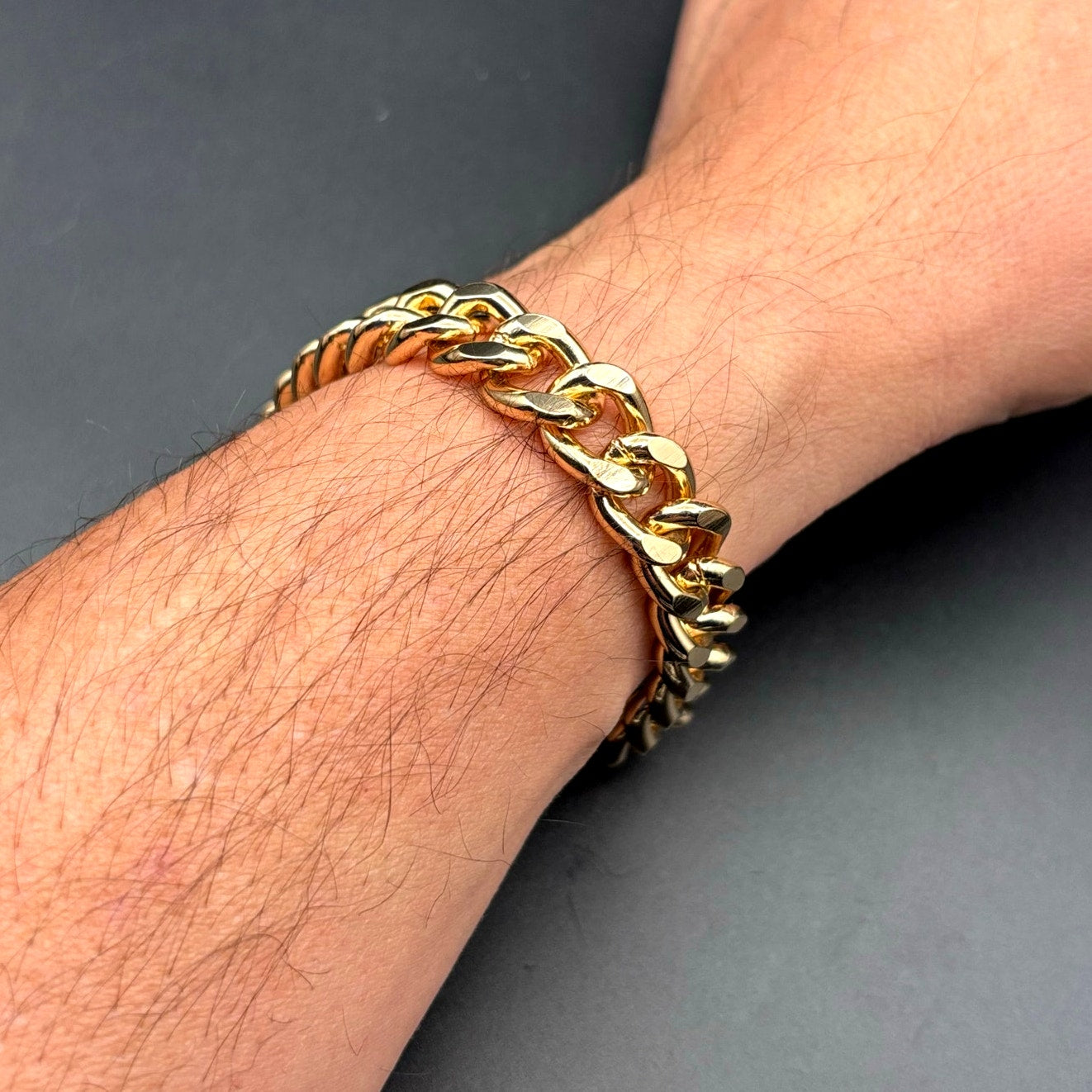 Slate Men’s Gold Plated Stainless Steel Cuban Link Bracelet 8.5in10mm NWT
