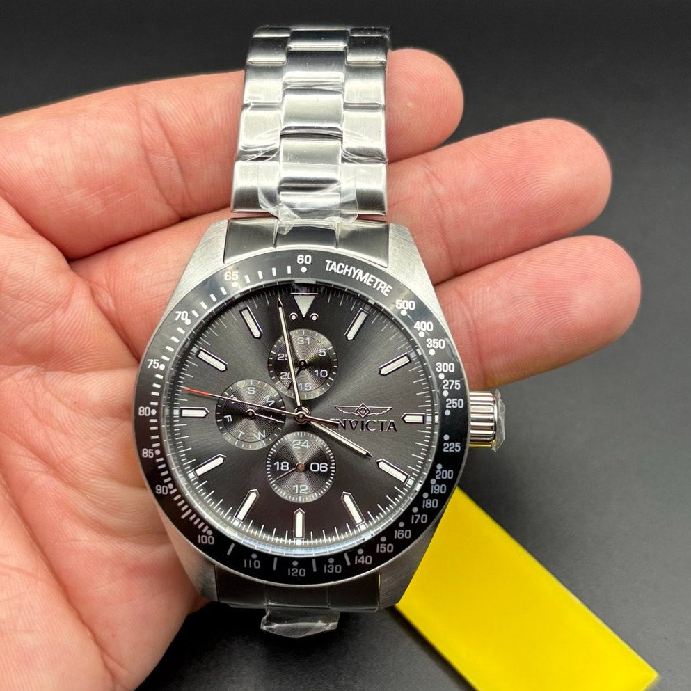 Invicta Aviator 47592 Men’s 45mm Quartz Charcoal Dial SS Bracelet 100M NIBWT