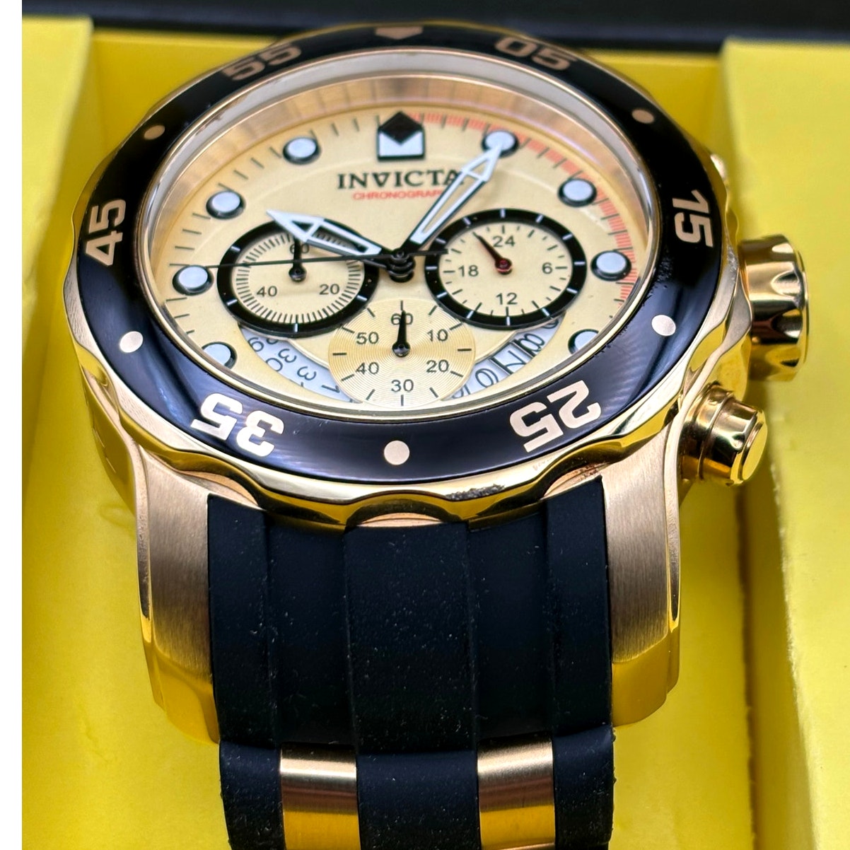 Invicta Pro Diver 17566 Men’s Chronograph Black & Gold Silicone Strap Watch NIB