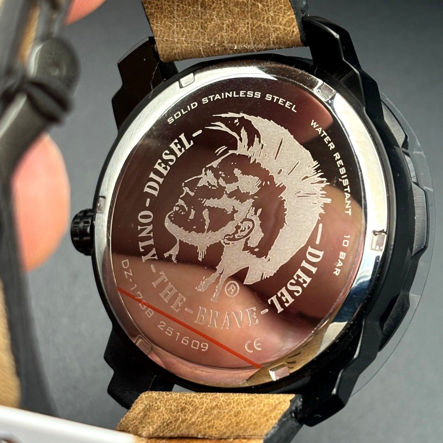 Diesel Machinus DZ1788 Men’s Black Dial Brown Leather Watch 10 BAR Quartz NIBWT