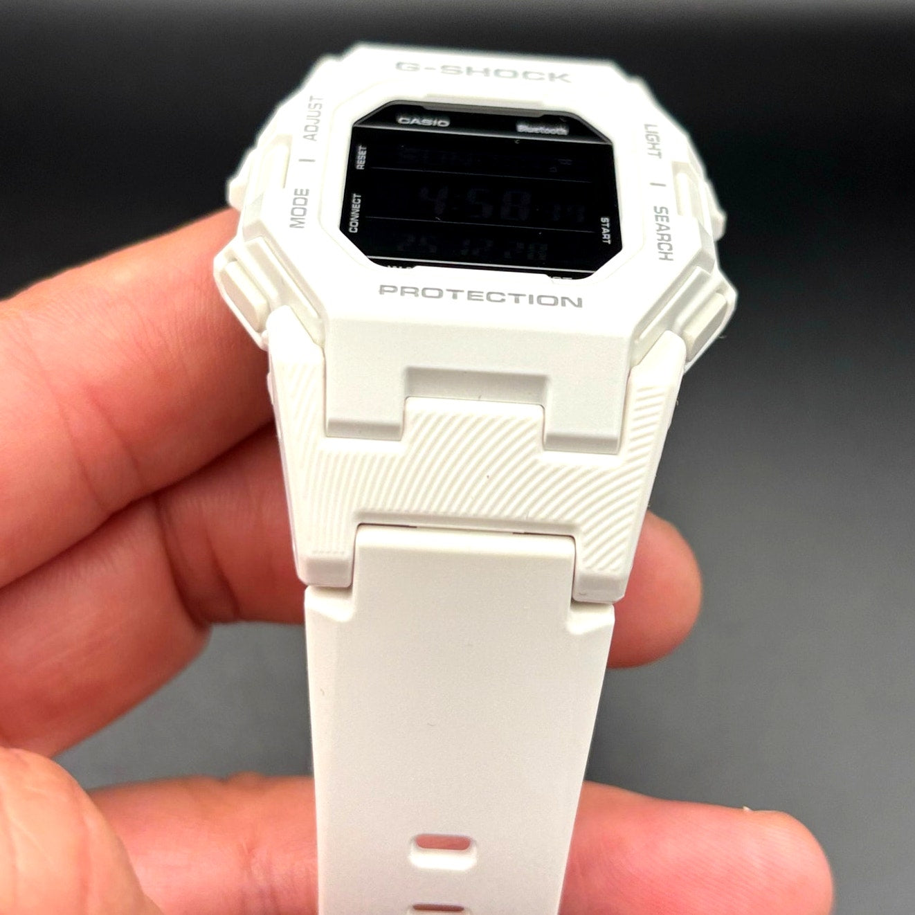 Casio G-Shock GD-B500-7CR Men’s White Bluetooth Link Digital Watch NIB