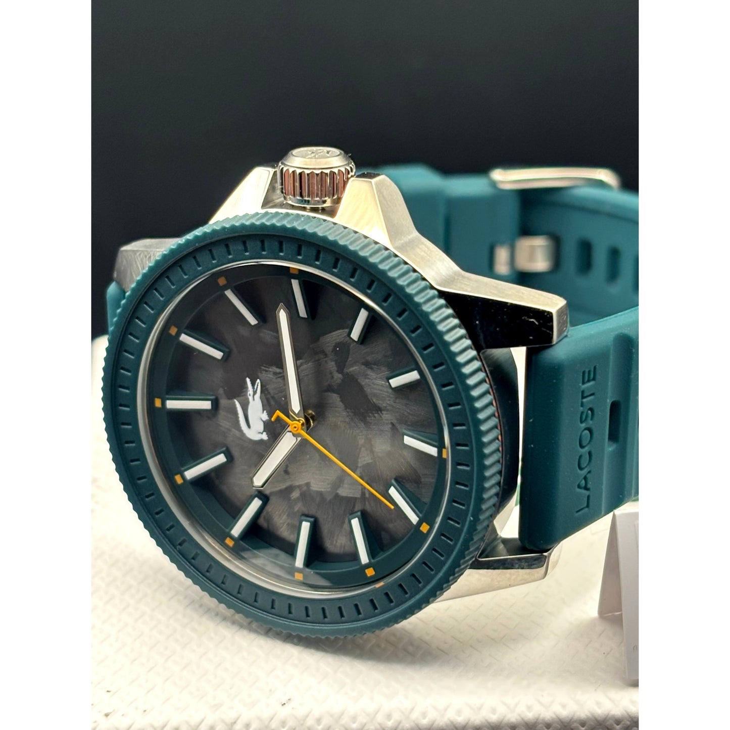 Lacoste Highkey 2011358 Men’s Green Silicone Strap Quartz Watch NIBWT
