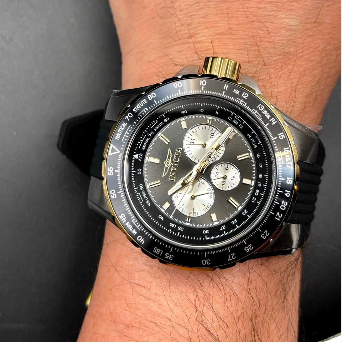 Invicta 33029 Aviator Skyshock Men’s Black Dial Gold Bezel Silicone Watch NIBWT