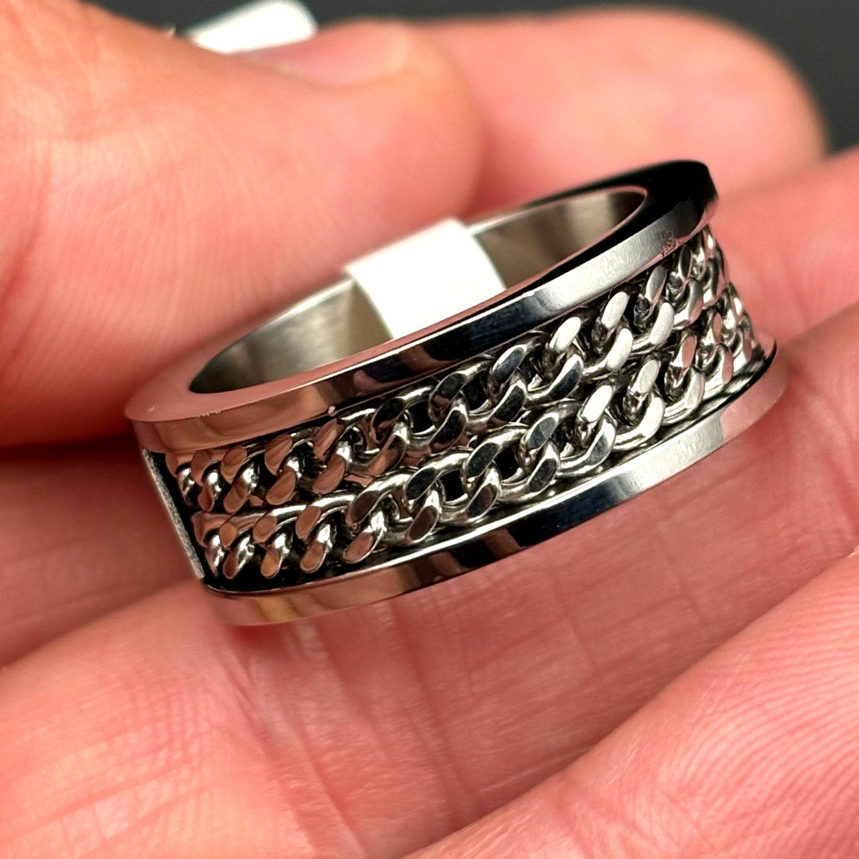 Blackjack BJR89W Men’s Stainless Steel Carbon Fiber Double Curb Link Ring SZ#10