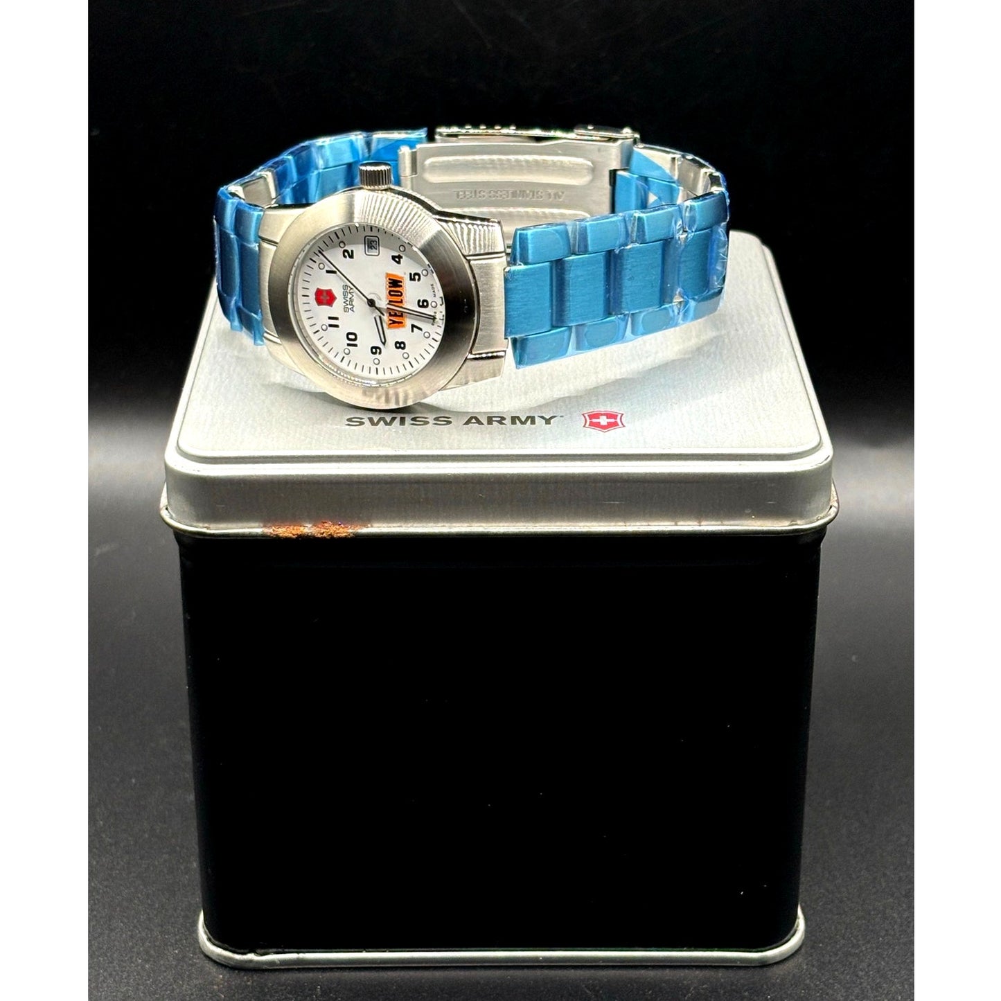 Victorinox Swiss Army Field Watch White Dial Stainless Steel 100M NIB