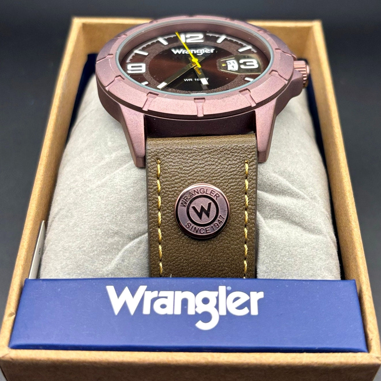 Wrangler WRW5001-5BR Men’s Purple Dial Watch Olive Brown Leather Strap NIBWT