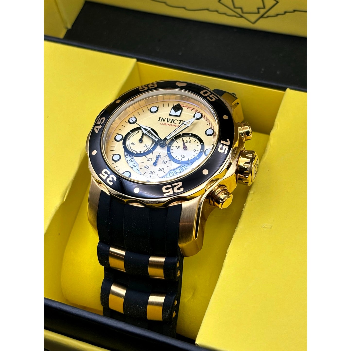 Invicta Pro Diver 17566 Men’s Chronograph Black & Gold Silicone Strap Watch NIB