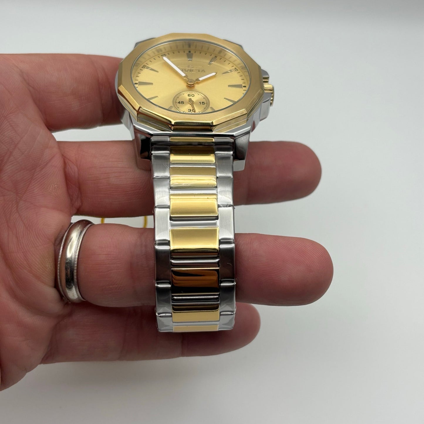 Invicta Speedway 49329 Mens 42mm Two Tone Stainless Steel Quartz Watch BNWT
