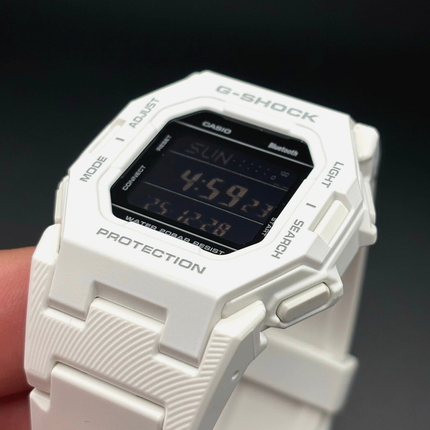 Casio G-Shock GD-B500-7CR Men’s White Bluetooth Link Digital Watch NIB