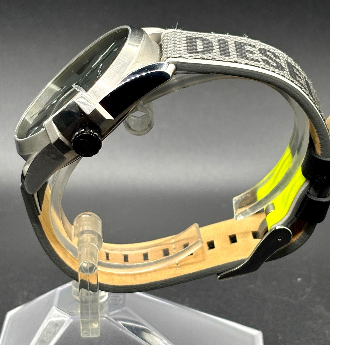 Diesel MS9 DZ1902 44mm Iridescent Black Nylon Strap Men’s Watch NIB