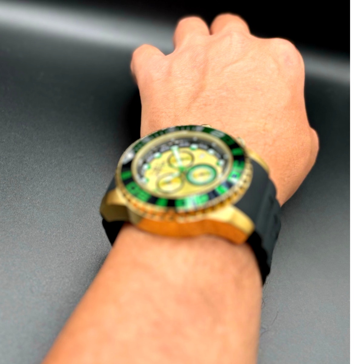 Invicta Sea Hunter 48987 Men’s 52mm Silicone Strap Gold Dive Watch NIBWT