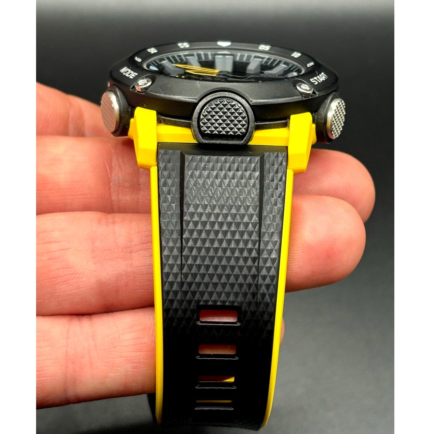 Casio G-Shock GA-2000-1A9 Carbon Core Guard 200M Yellow Black Men’s Watch