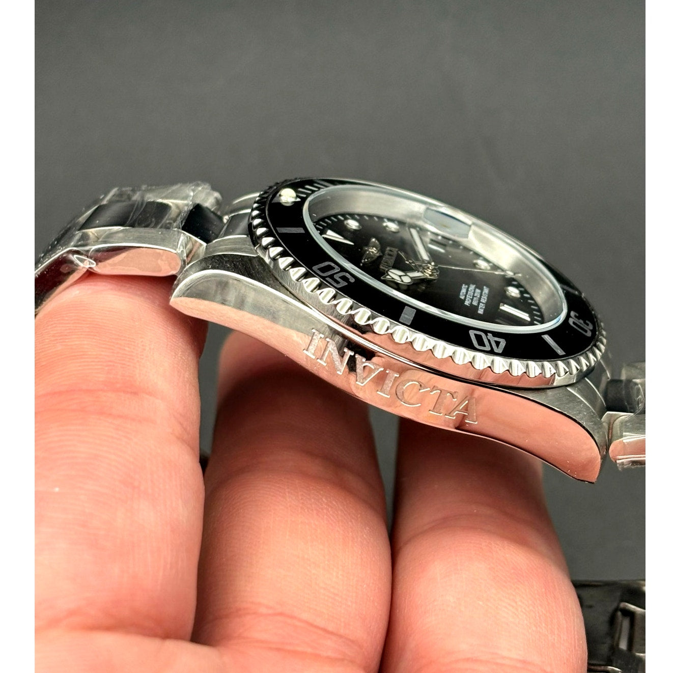 Invicta 69748 Pro Diver Automatic Mens Watch 40mm Black Dial 200M Steel NIBWT