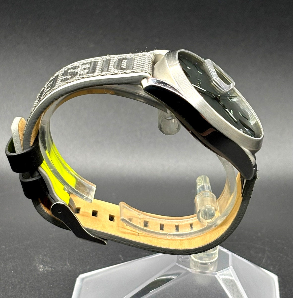 Diesel MS9 DZ1902 44mm Iridescent Black Nylon Strap Men’s Watch NIB