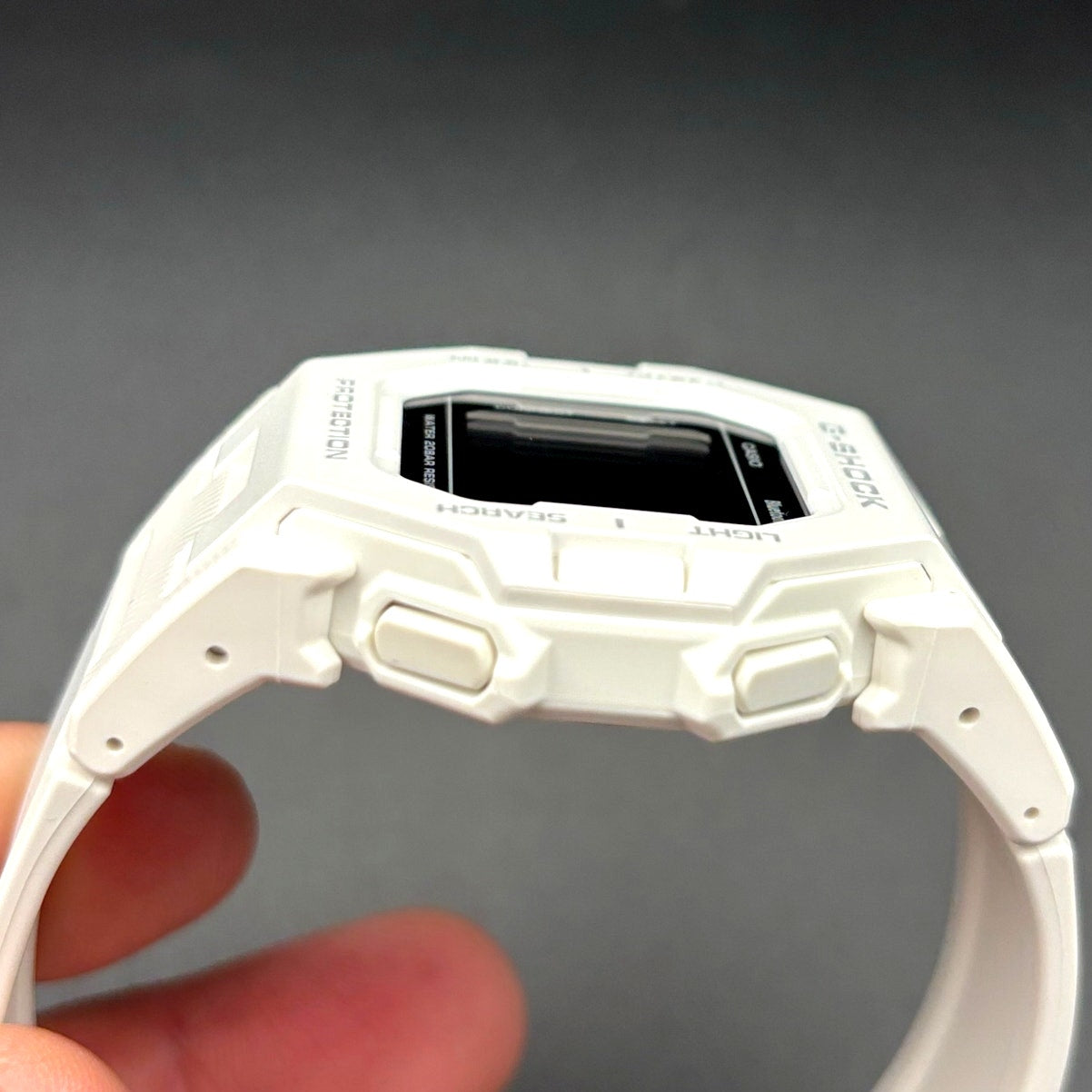 Casio G-Shock GD-B500-7CR Men’s White Bluetooth Link Digital Watch NIB