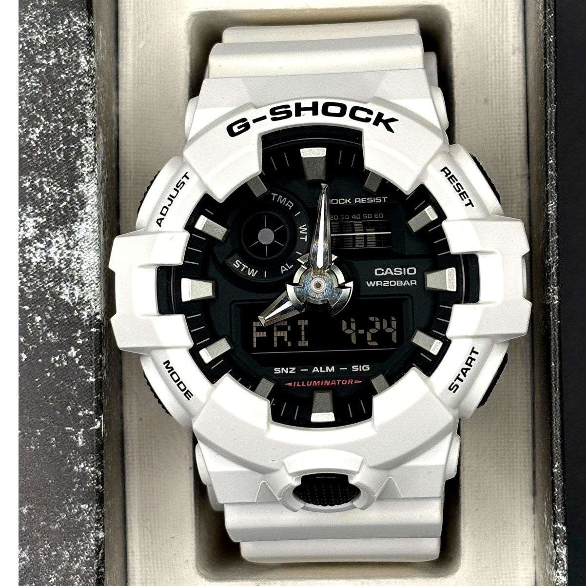 Casio G-Shock GA700-7A Men’s White Analog Digital 53mm Case 200M Watch NIBWT