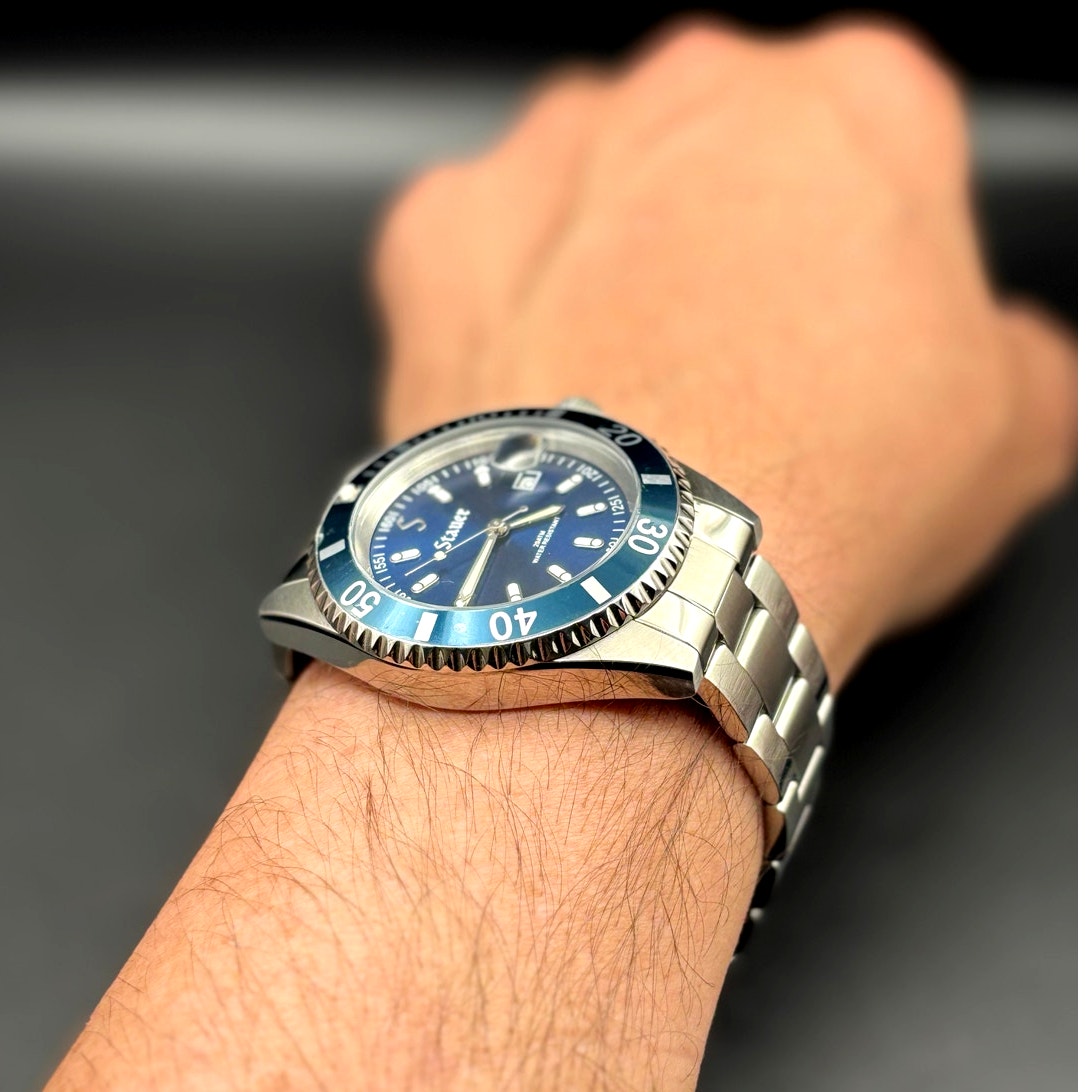Stauer 29221 Excursion Dive Blue Dial 20 ATM Stainless Steel Date Men's Watch